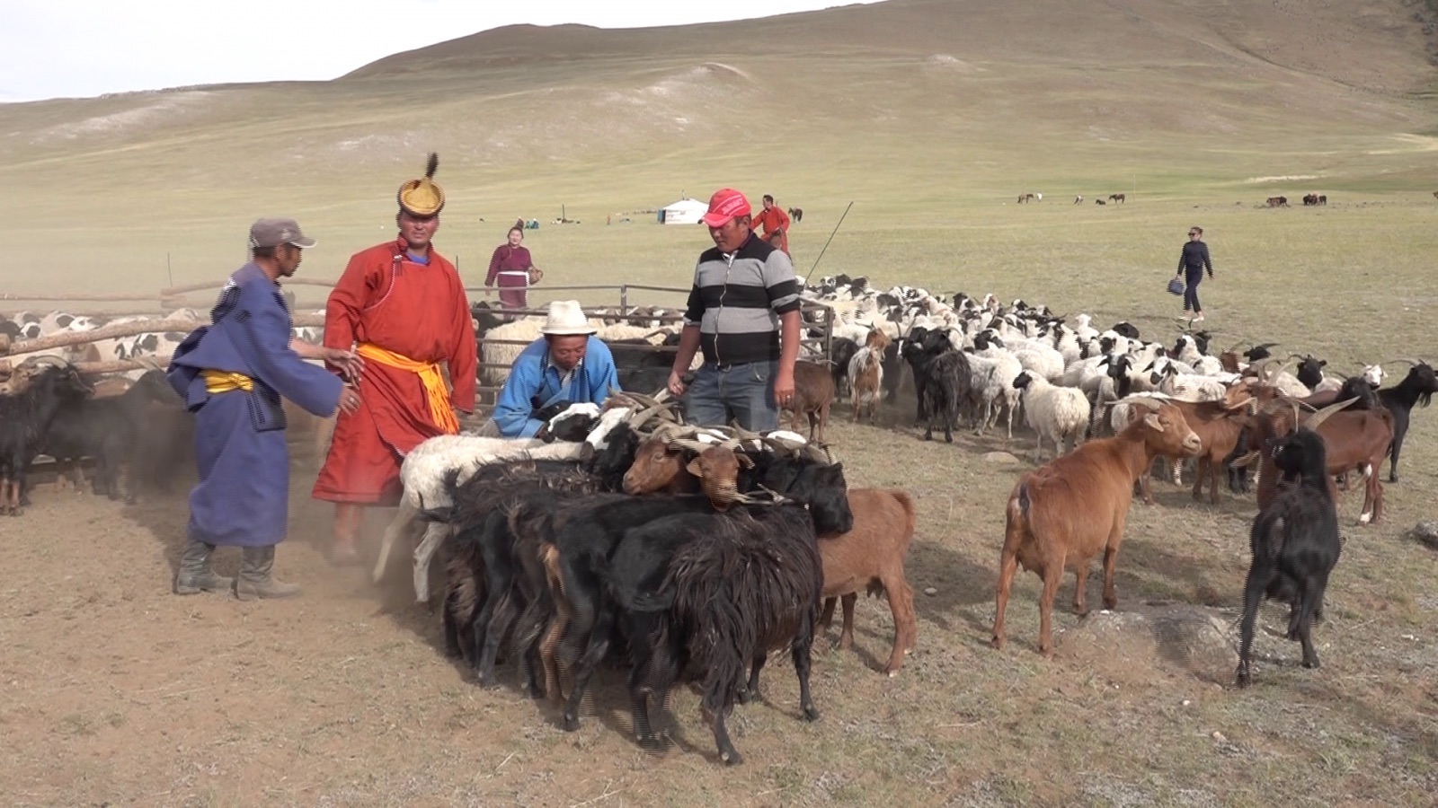 Mongolei Festival - Nomaden in traditioneller Kleidung Deel