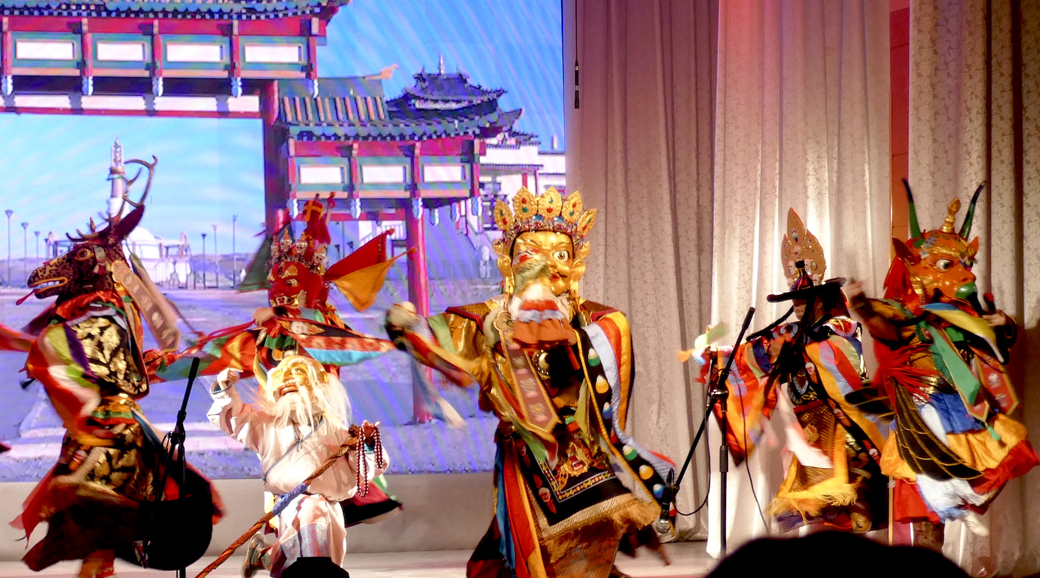 Buddhistische Tsam Masken Tänze beim Danshig Naadam Mongolei