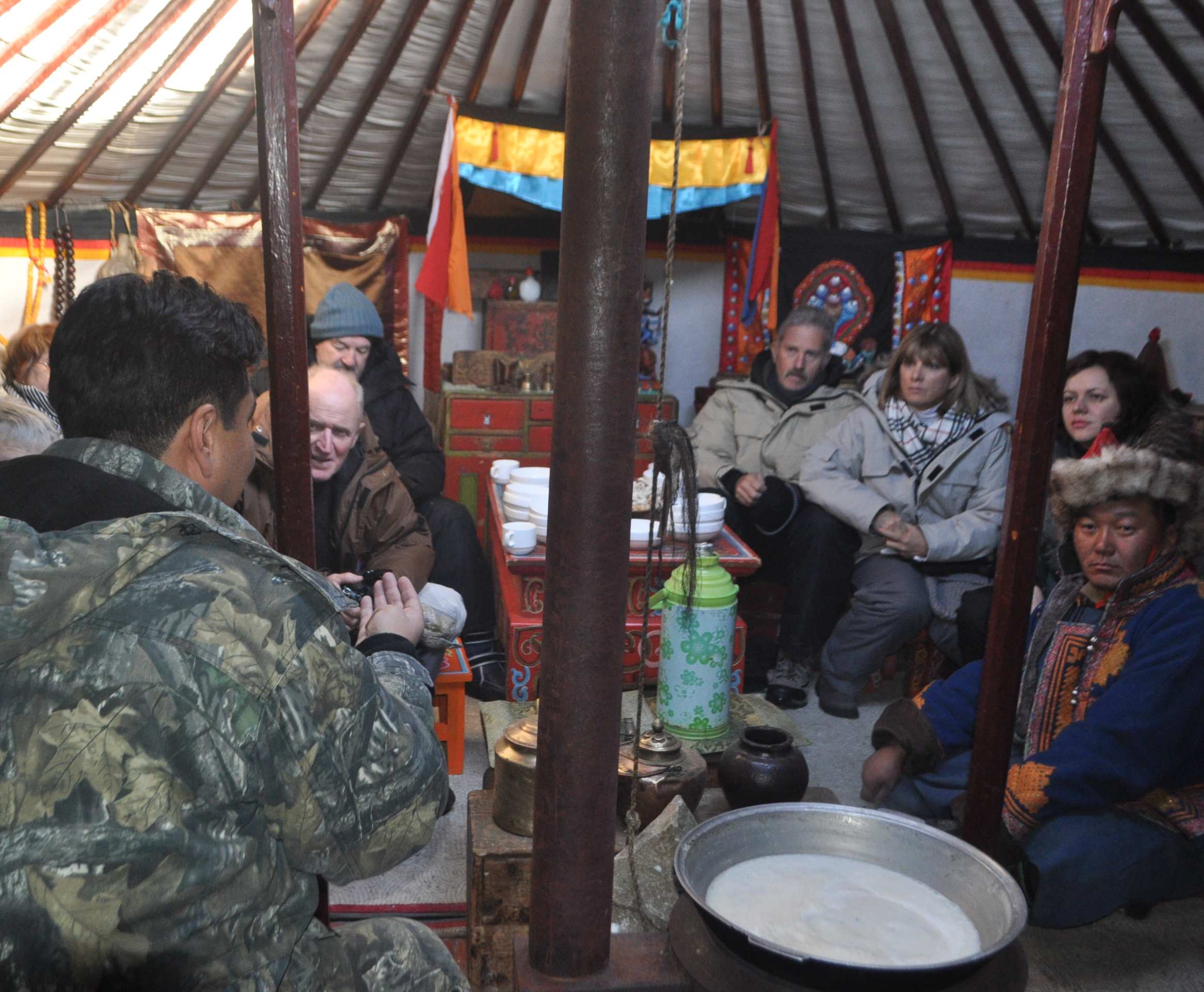Zu Gast bei Nomaden im Winter in der Mongolei