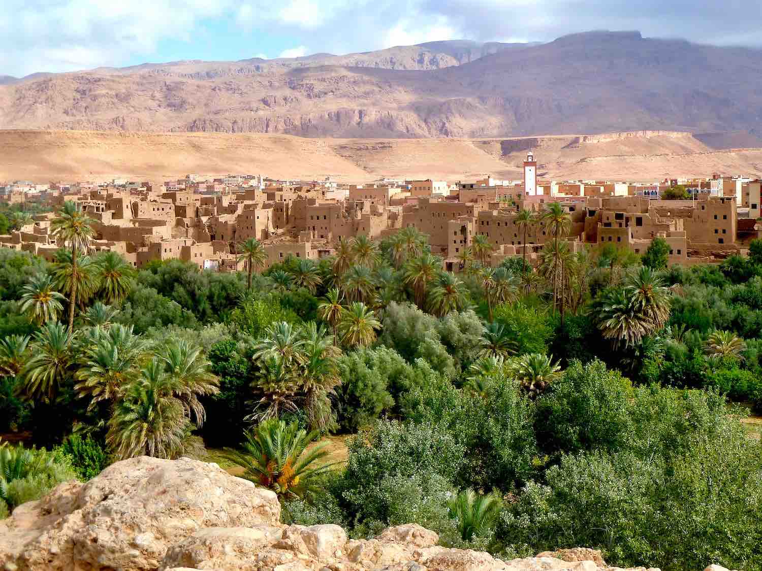 Marokkanische Oasenstadt an der Todra Schlucht